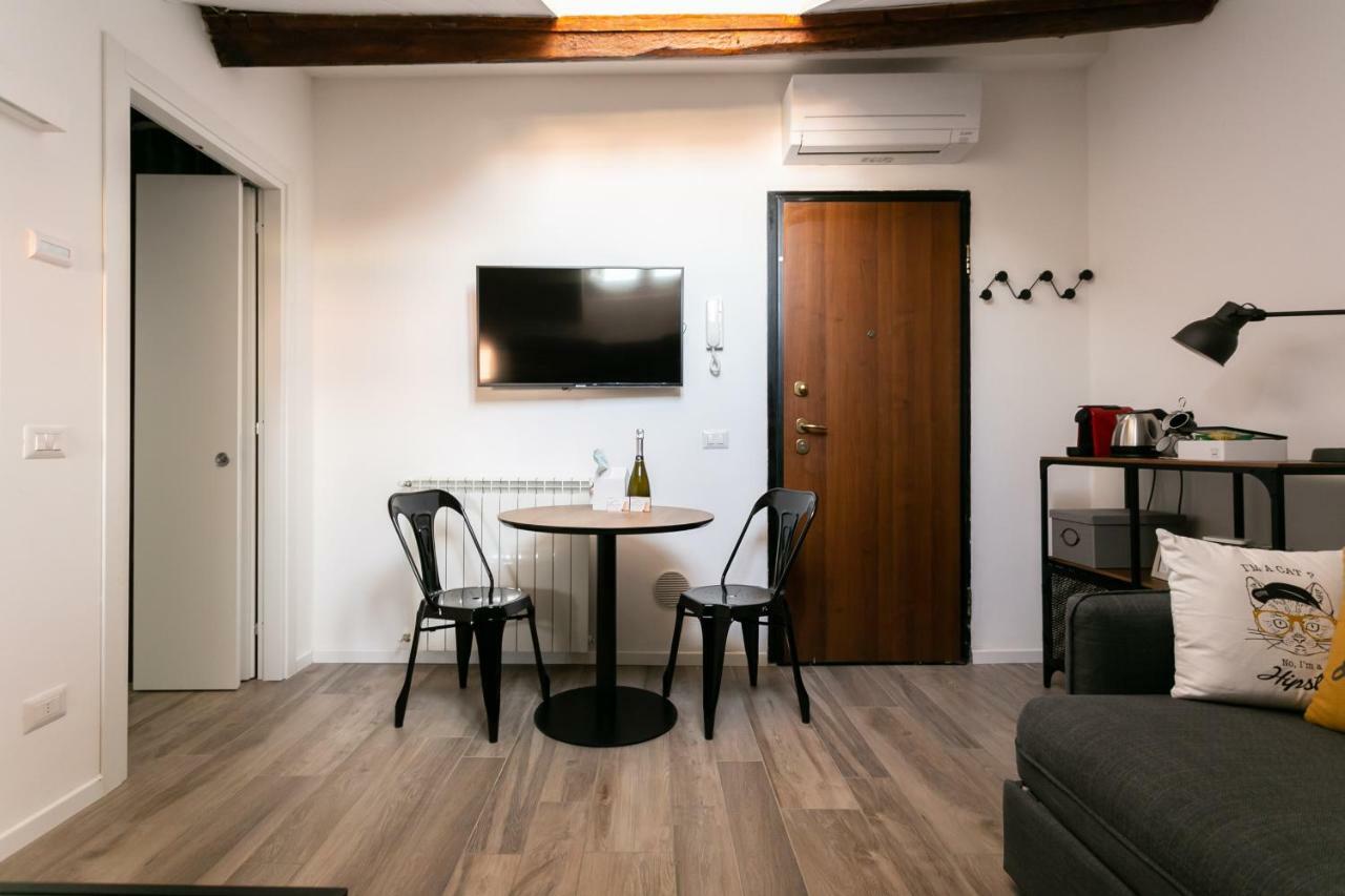 Milano Apartments Darsena Exterior photo